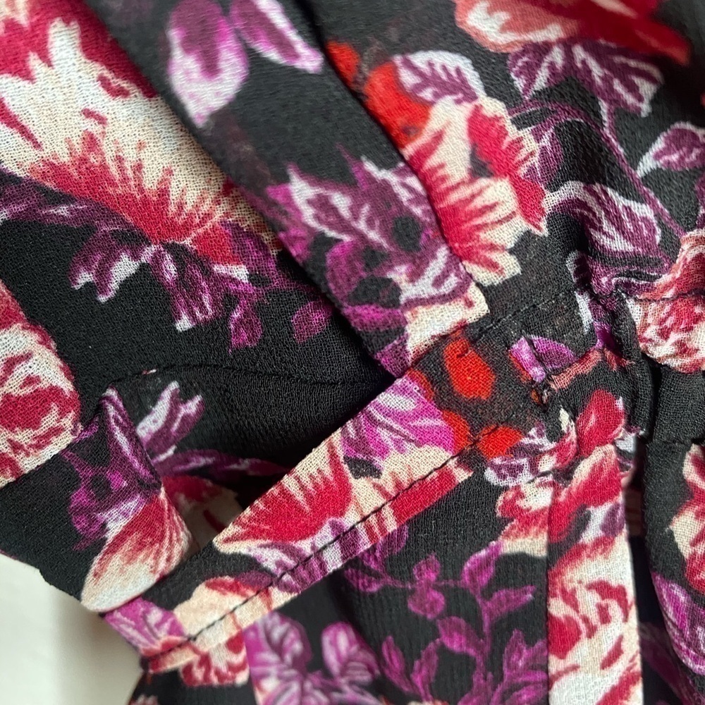 Isabel Maternity Floral Button Chiffon Blouse - Picture 3 of 4